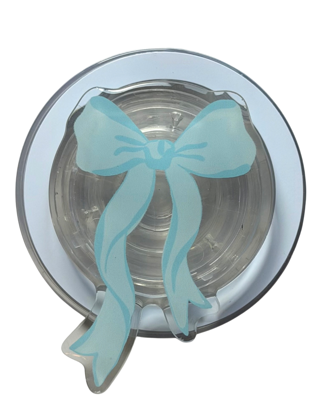 magnetic grip of a blue bow 